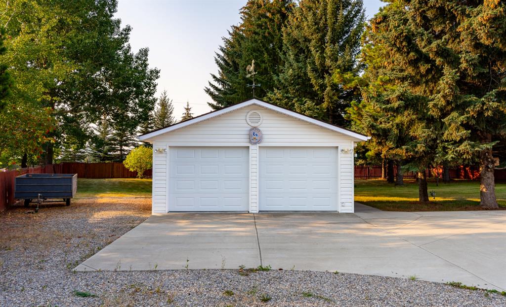      5853 Imperial Drive , Olds, 0226   ,T4H 1G6 ;  Listing Number: MLS A1258274