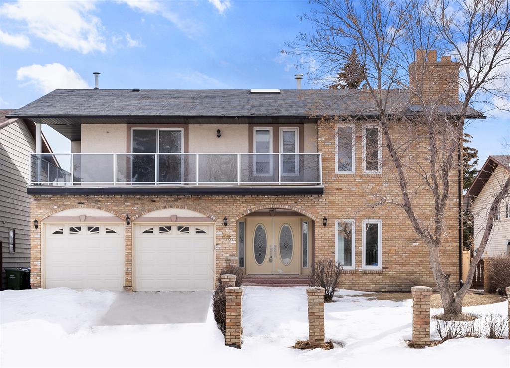 CIR Realty Calgary/Castleridge/AB ' 32 Castlefall Grove NE , Calgary