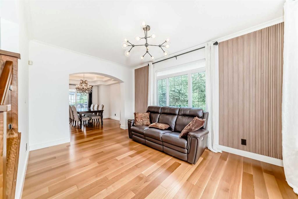 Picture for 2 Tuscany Estates Crescent NW https://www.cirrealty.ca/reb/creb/74/A2267374_24.jpg