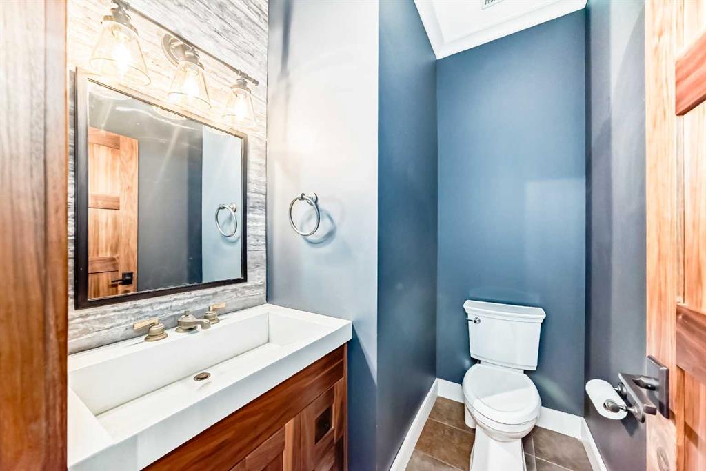 Picture for 2 Tuscany Estates Crescent NW https://www.cirrealty.ca/reb/creb/74/A2267374_25.jpg