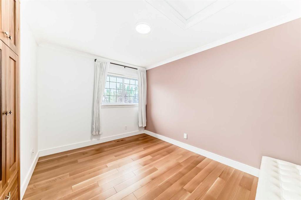 Picture for 2 Tuscany Estates Crescent NW https://www.cirrealty.ca/reb/creb/74/A2267374_33.jpg