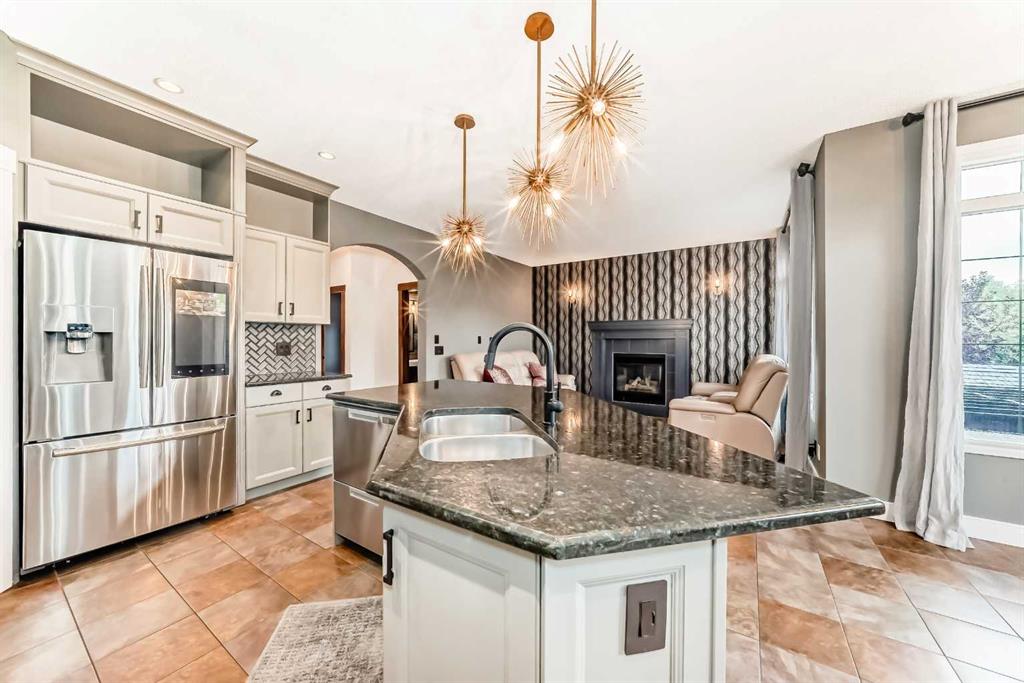 Picture for 2 Tuscany Estates Crescent NW https://www.cirrealty.ca/reb/creb/74/A2267374_7.jpg