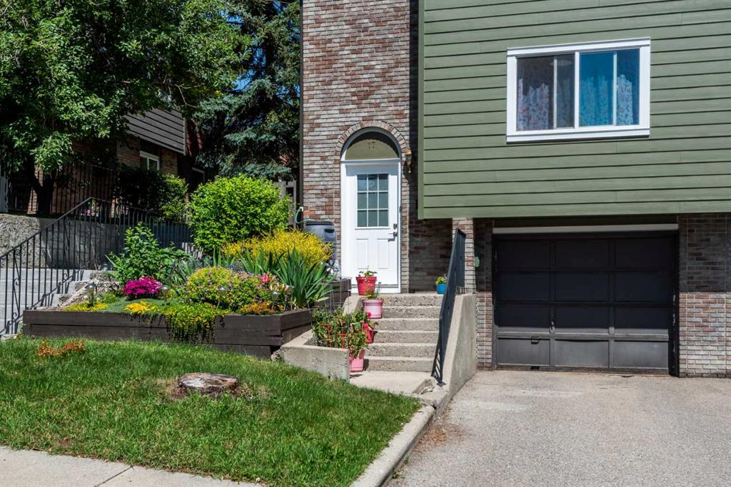 Picture for 17, 210 86 Avenue SE