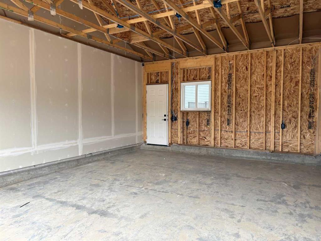 Picture for 754 Wolf Willow Boulevard SE