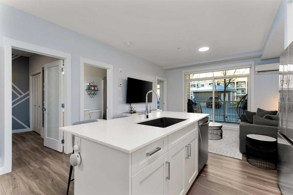 Picture for 123, 400 Auburn Meadows Common SE