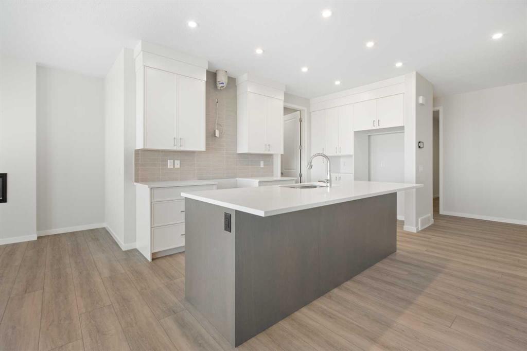 Picture for 136 Lucas Gardens NW