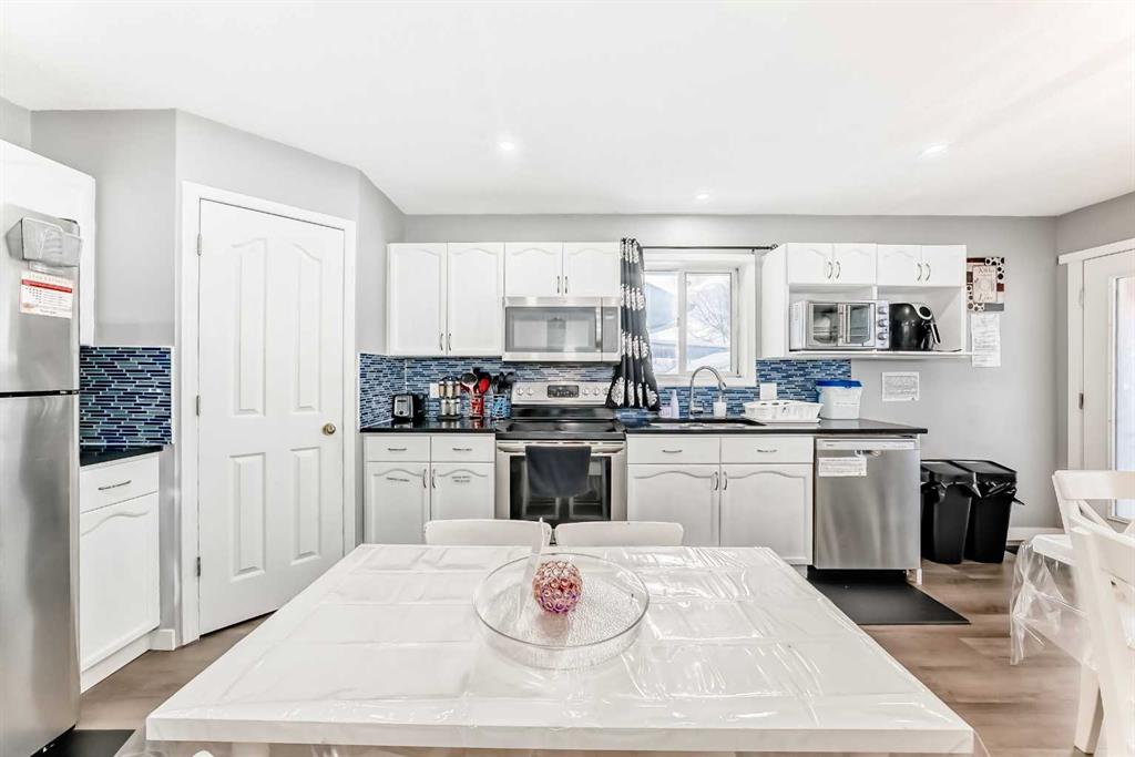 Picture for 240 Applewood Drive SE