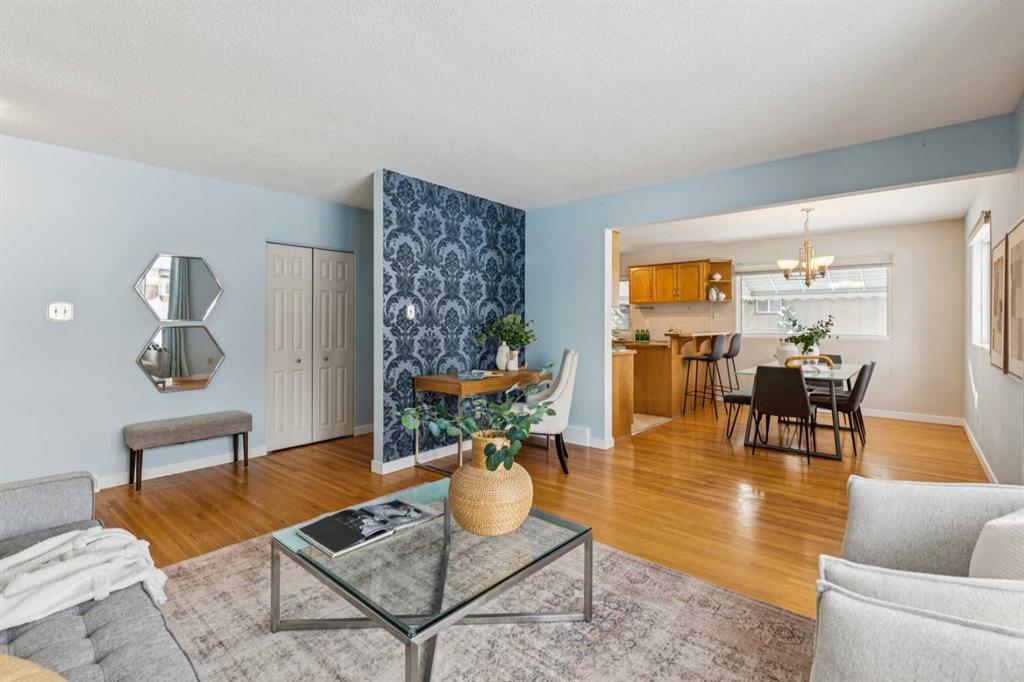 Picture for 114 Hallbrook Drive SW