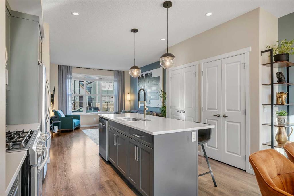 Picture for 84 Masters Heights SE