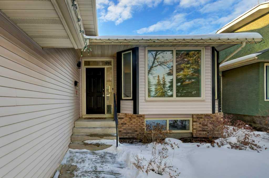 Picture for 87 Sun Harbour Close SE