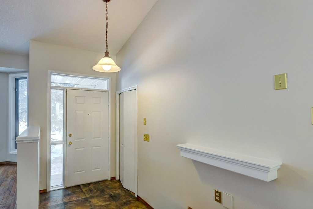 Picture for 87 Sun Harbour Close SE