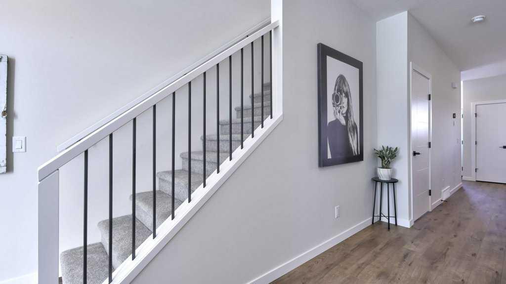 Picture for 770 Wolf Willow Boulevard SE