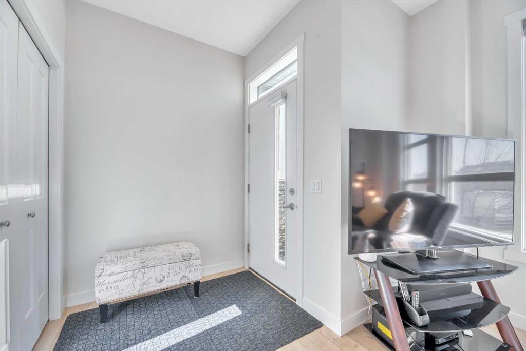 Picture for 196 Wolf Hollow Park SE