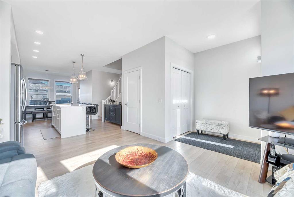 Picture for 196 Wolf Hollow Park SE