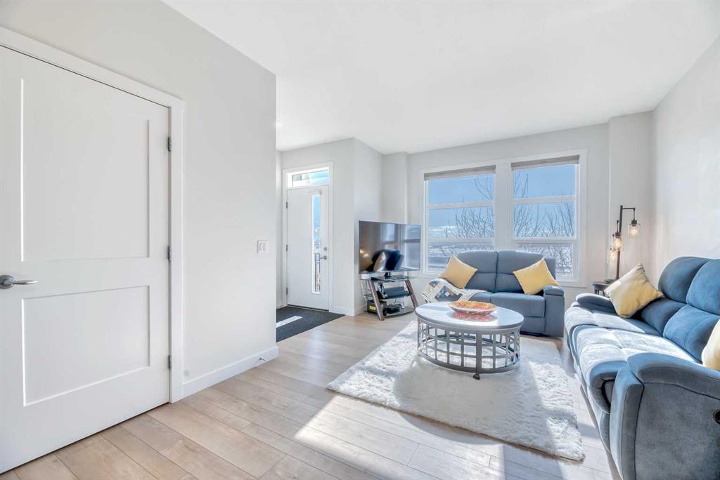 Picture for 196 Wolf Hollow Park SE