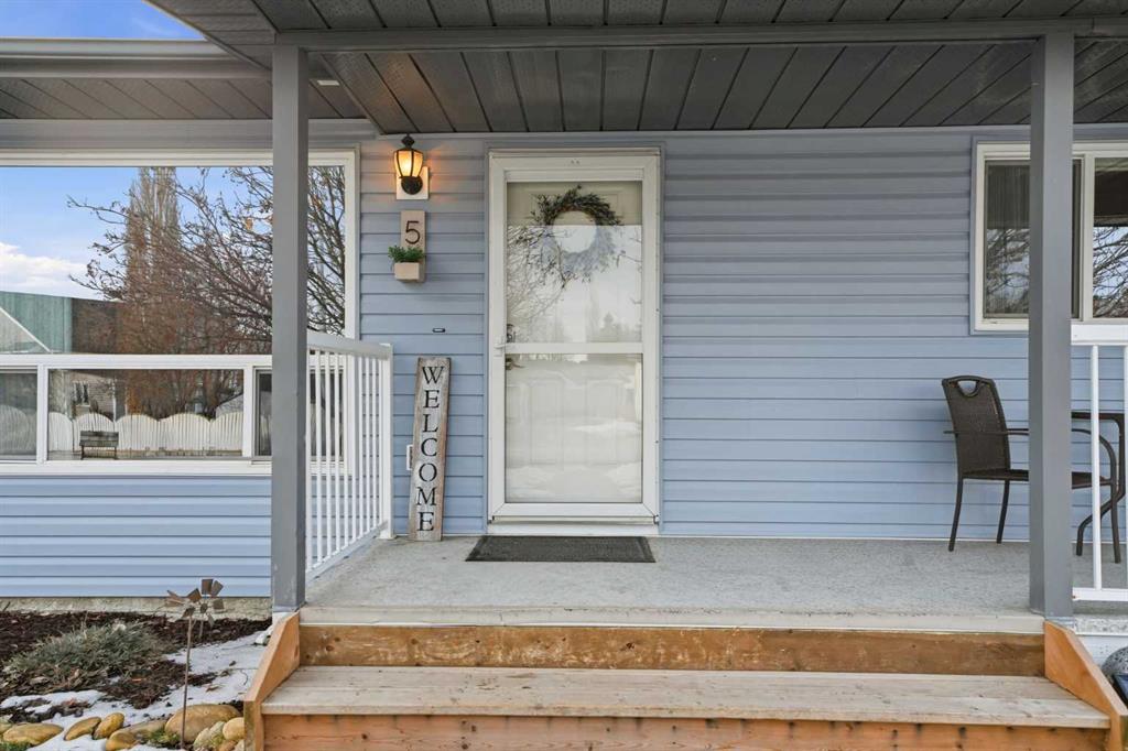 Picture for 5 Greenview Way 