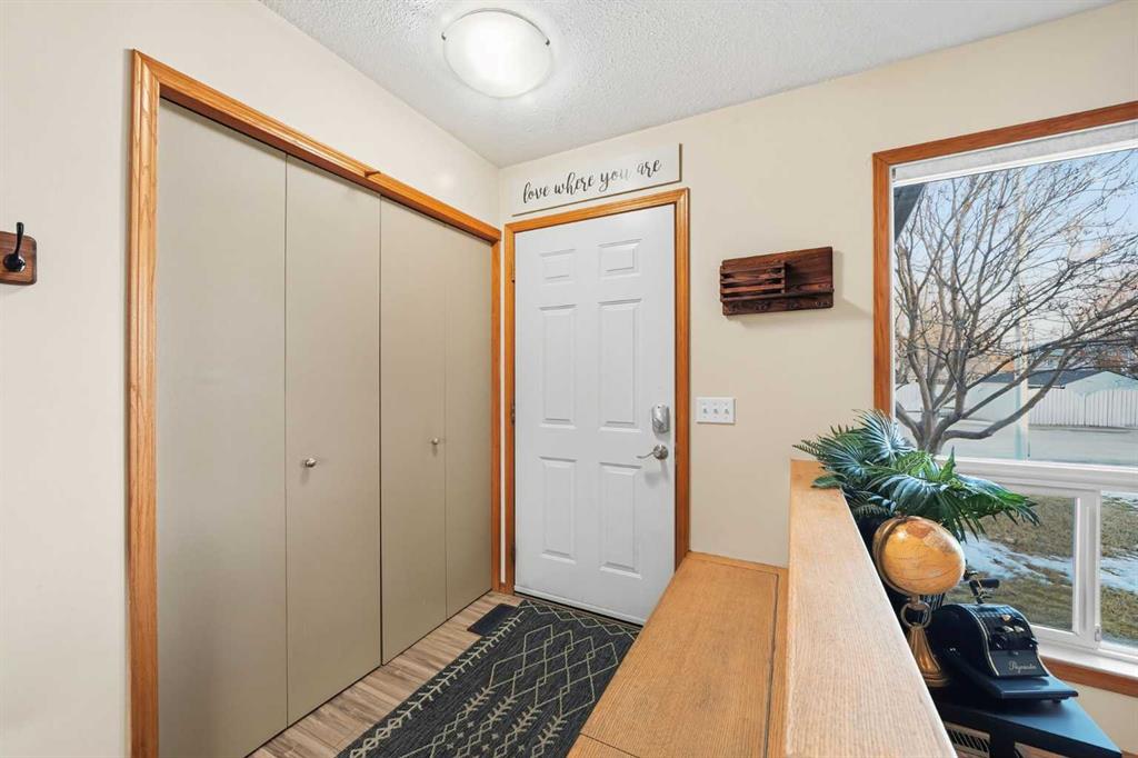 Picture for 5 Greenview Way 