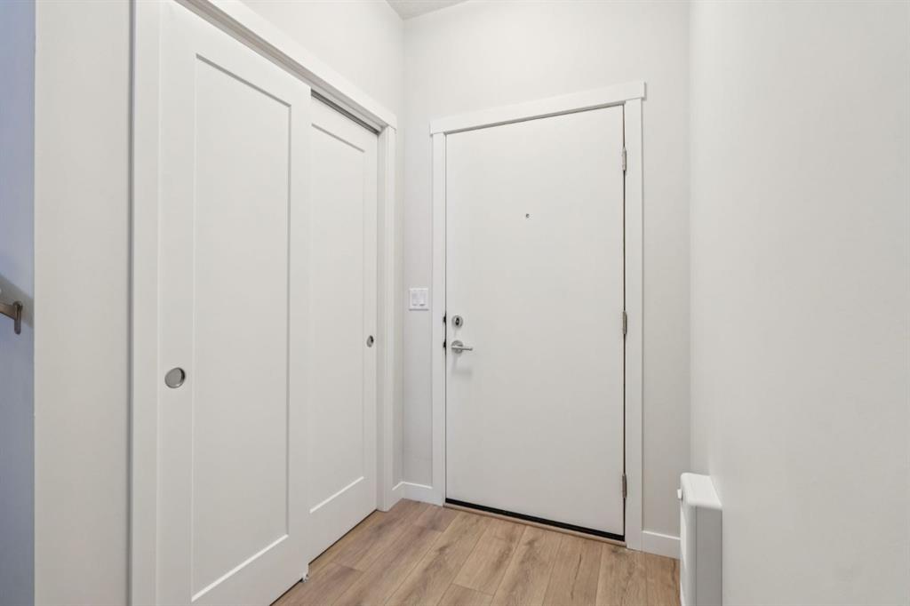 Picture for 110, 400 Belmont Street SW