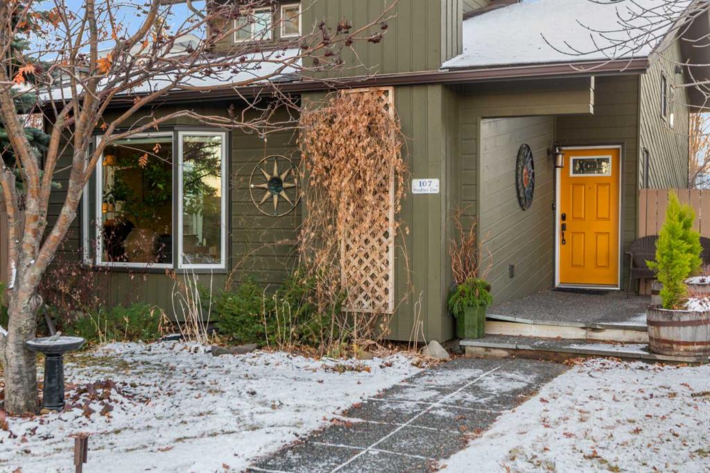 Picture for 107 Woodford Crescent SW