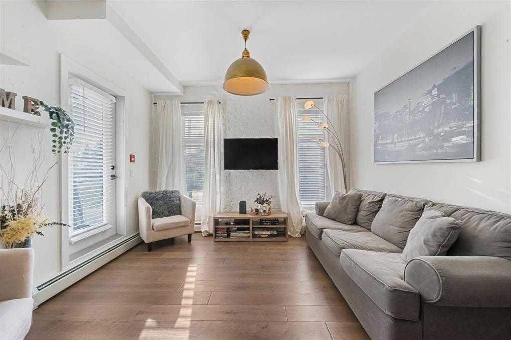 Picture for 103, 2702 17 Avenue SW