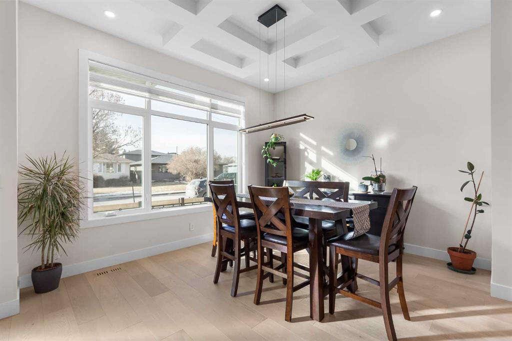 Picture for 2520 Cochrane Road NW