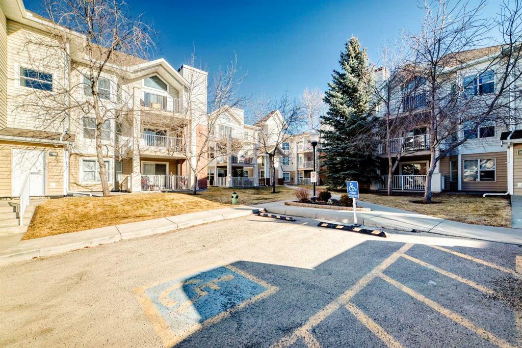 Picture for 111, 6900 Hunterview Drive NW