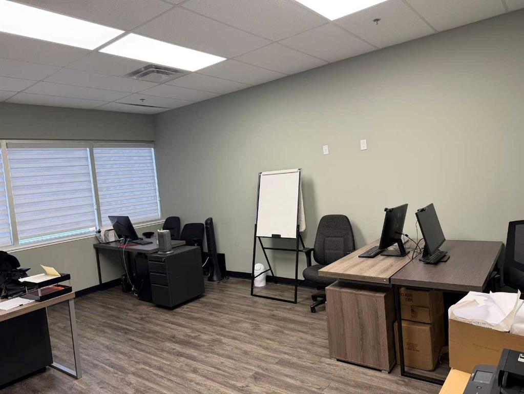 Picture for 250, 6424 36 Street NE