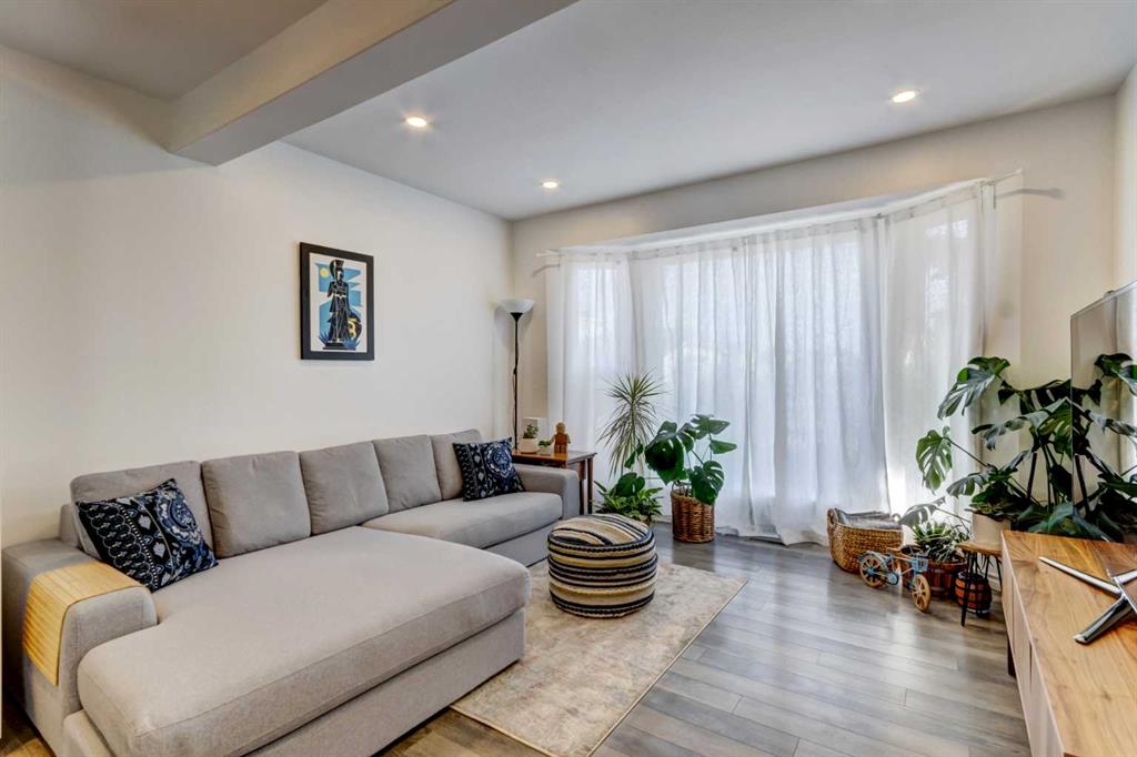 Picture for 27 Rivercrest Circle SE