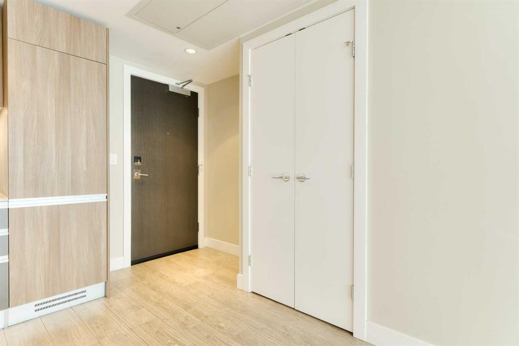 Picture for 1906, 1188 3 Street SE