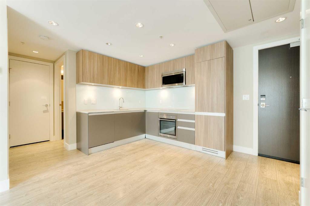 Picture for 1906, 1188 3 Street SE