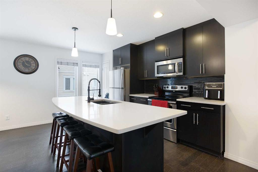 Picture for 210 Auburn Bay Square SE