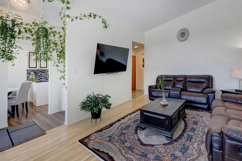 Picture for 4721 Edmonton Trail NE