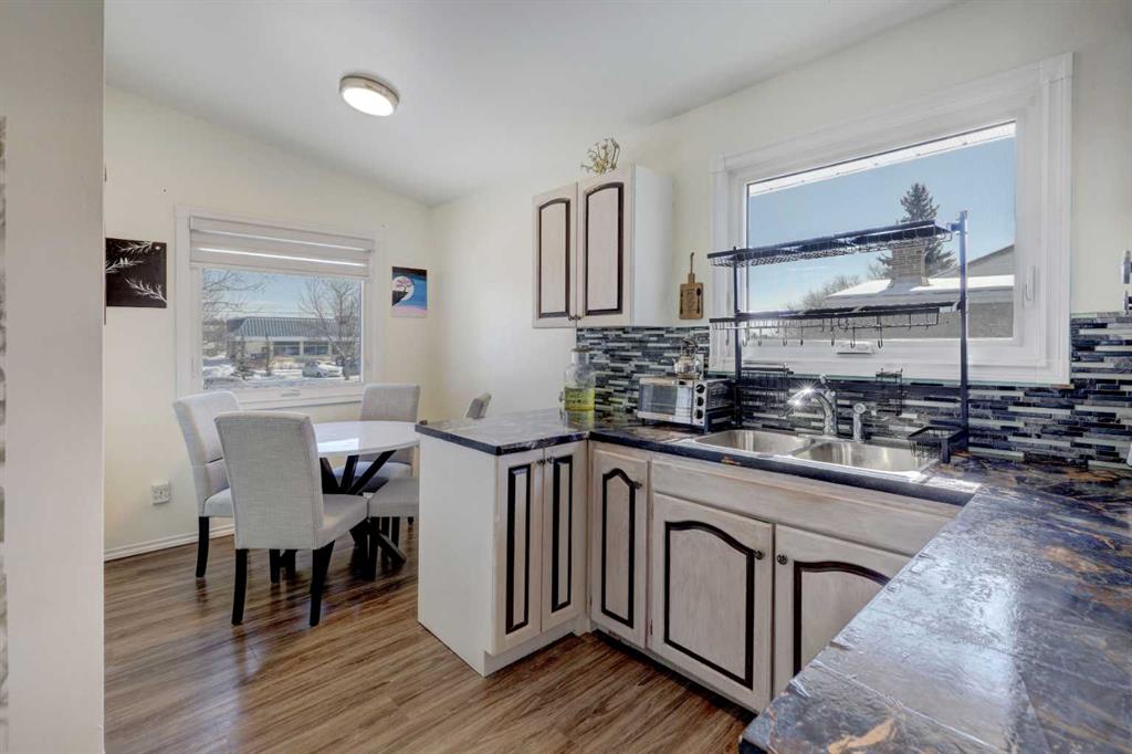 Picture for 4721 Edmonton Trail NE