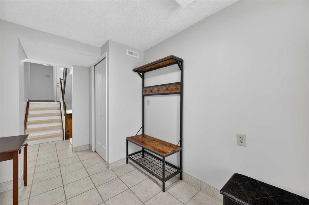 Picture for 76, 5400 Dalhousie Drive NW