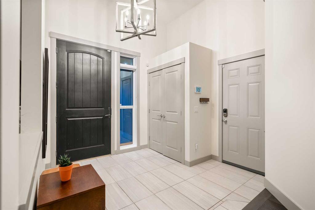 Picture for 127 Lake Placid Close SE