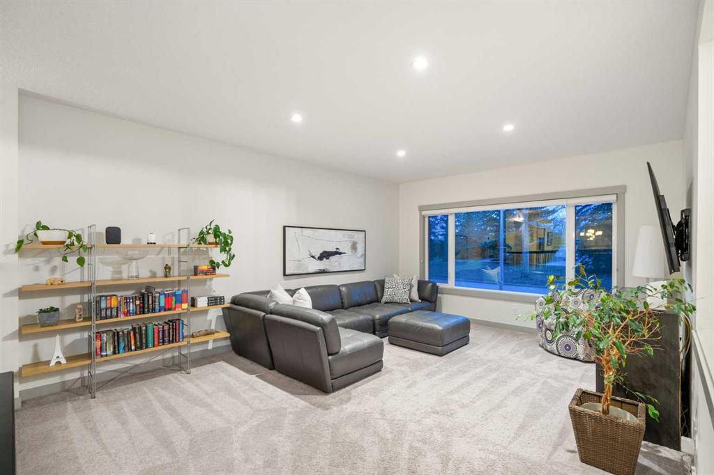 Picture for 127 Lake Placid Close SE