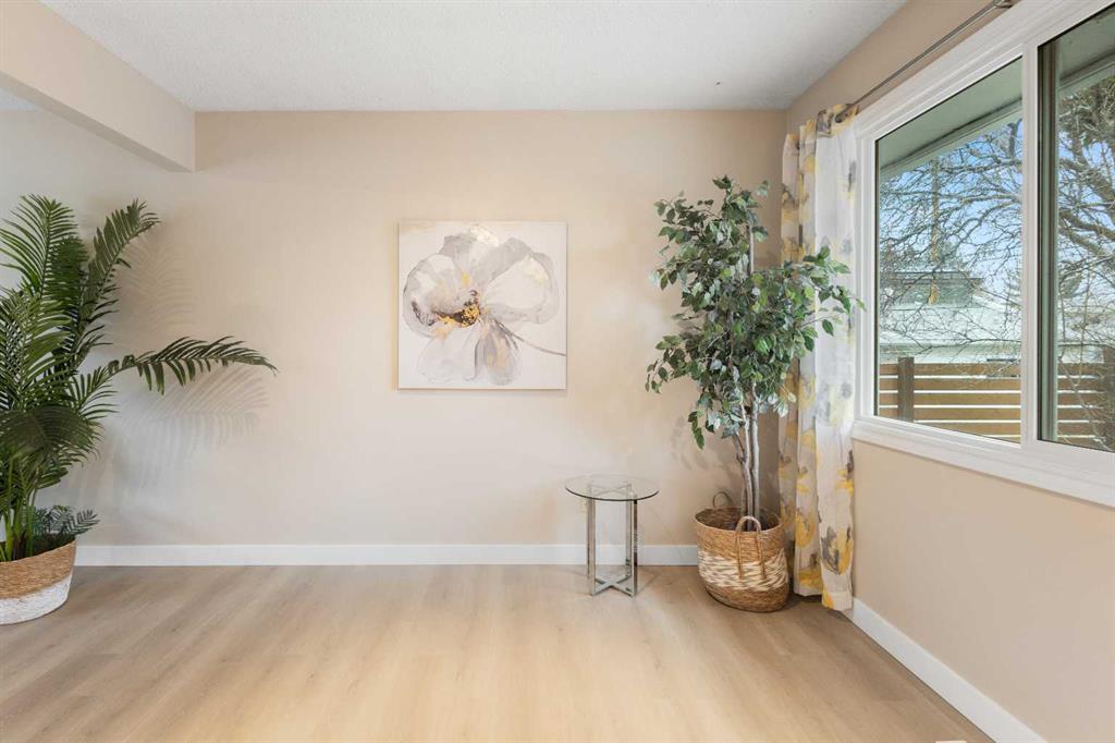 Picture for 4823 Vanguard Road NW