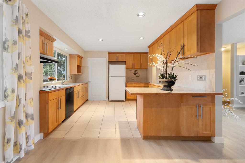 Picture for 4823 Vanguard Road NW