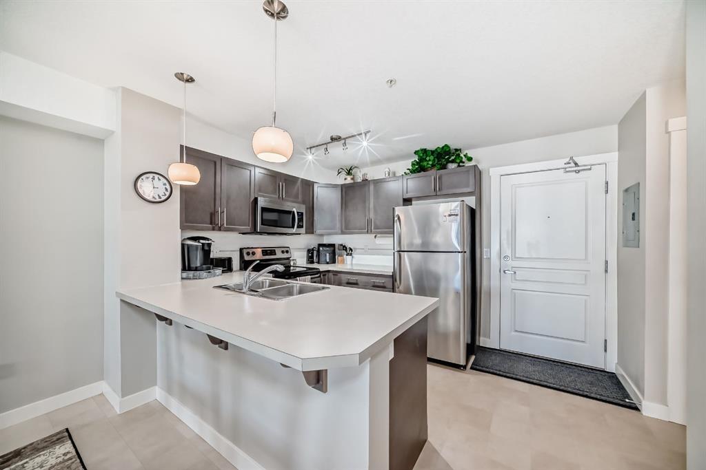 Picture for 313, 2300 Evanston Square NW