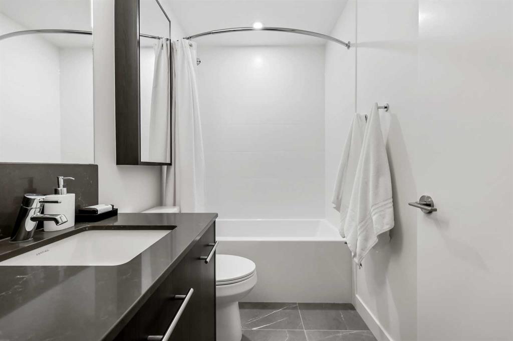 Picture for 713, 730 2 Avenue SW