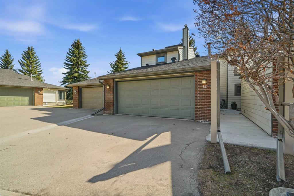 Picture for 12, 185 Woodridge Drive SW