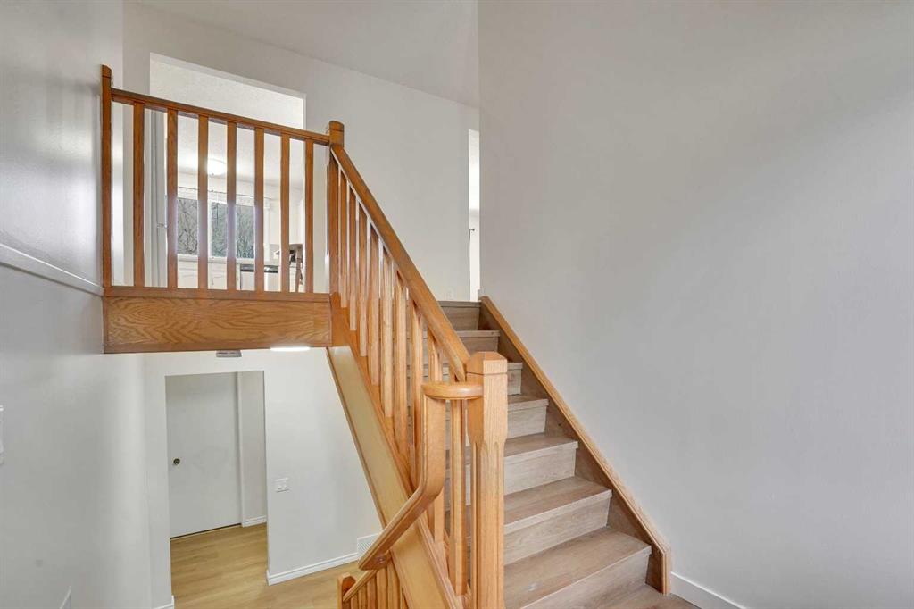 Picture for 208 DALCASTLE Court NW