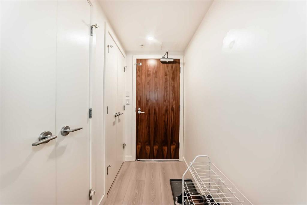 Picture for 104, 108 Waterfront Court SW