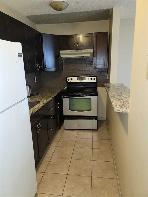 Picture for 209, 1712 38 Street SE