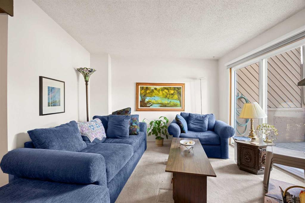 Picture for 8, 4940 39 Avenue SW