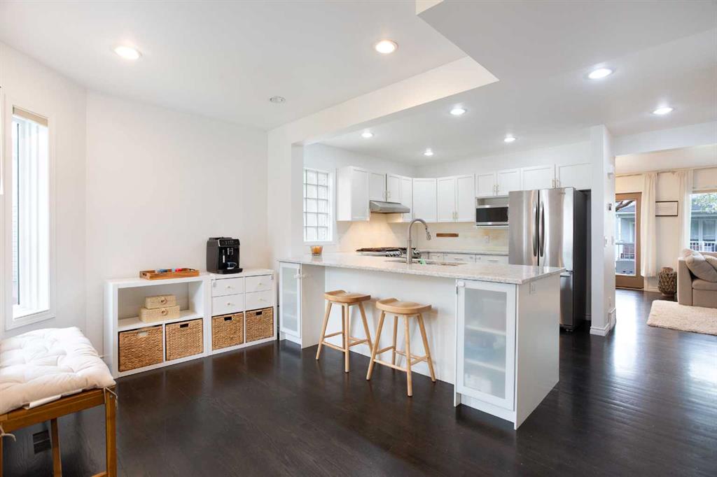 Picture for 184 Inglewood Cove SE