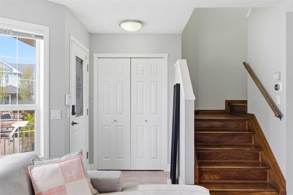Picture for 204 Citadel Bluff Close NW
