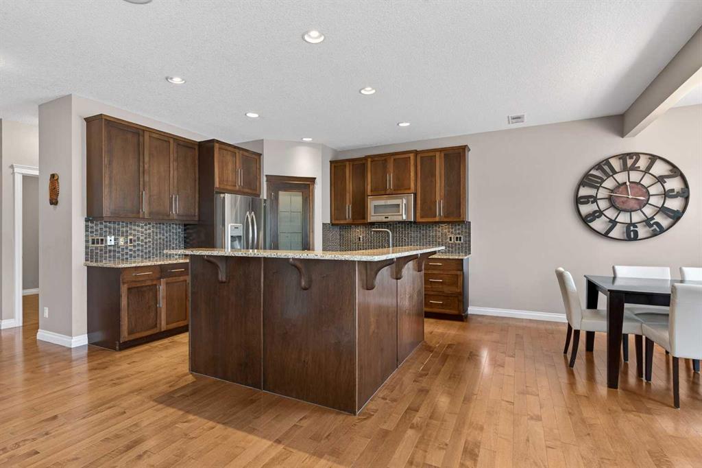Picture for 159 Sherwood Crescent NW