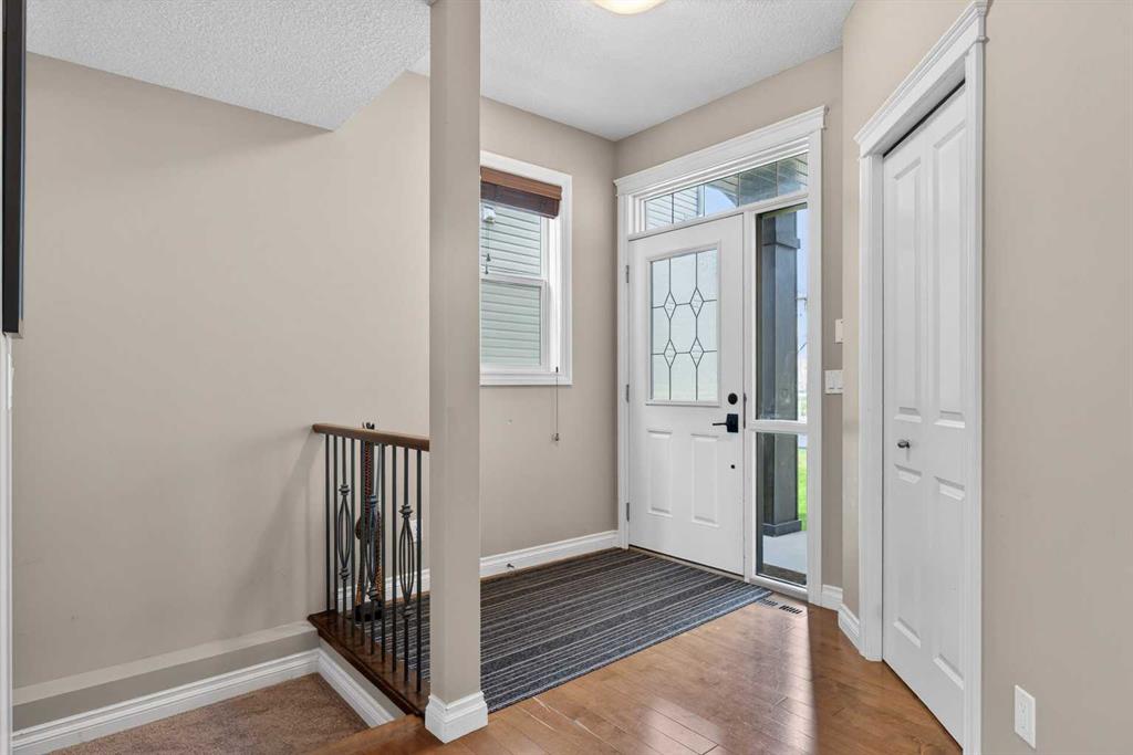 Picture for 159 Sherwood Crescent NW