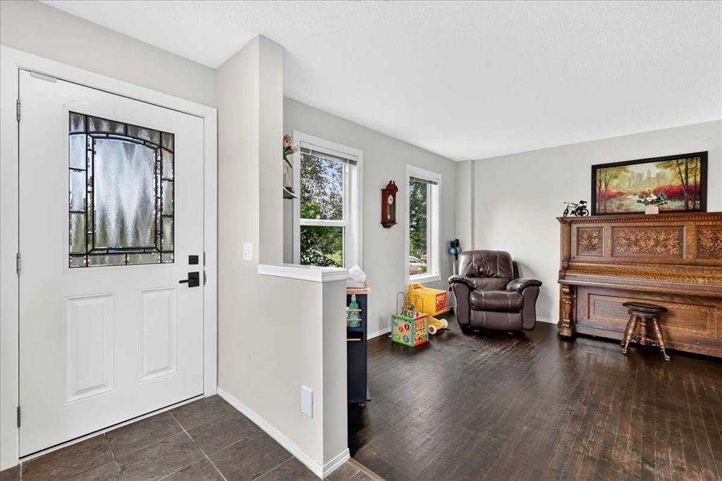 Picture for 39 Bridlewood Avenue SW